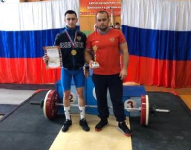 КОМАНДА АТЛЕТОВ СПОРТИВНОЙ ШКОЛЫ «СПАРТАК» УСПЕШНО ВЫСТУПИЛА НА ОТКРЫТОМ ЧЕМПИОНАТЕ  И ПЕРВЕНСТВЕ Г. ЛИПЕЦКА ПО ТЯЖЕЛОЙ АТЛЕТИКЕ