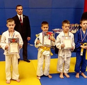 Первые шаги юных спортсменов!
